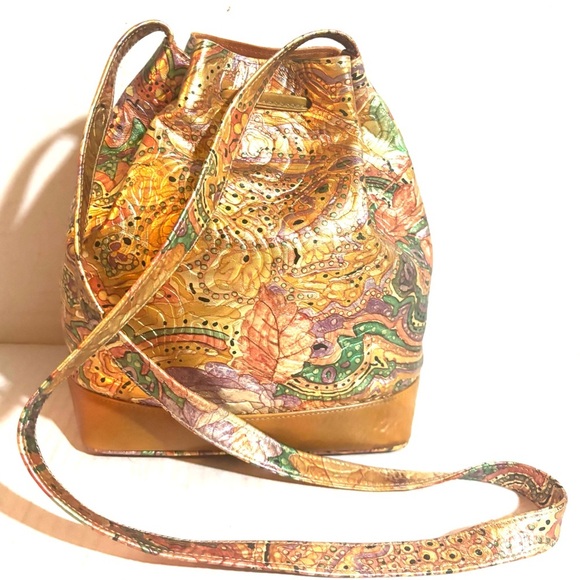 Handmade leather print crossbody bucket  Handbag - Picture 3 of 7